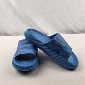 New The Cloudies Original Slides In Blue Unisex